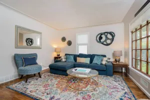 Image of Pets welcome/King Bed/park/zoo/UTMC/DT Toledo/COZY