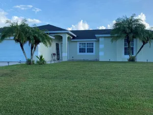 Image of Updated Family-Friendly Beach Retreat near PGA, Mets Training & Nature Preserves