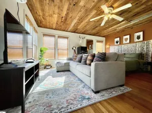 Image of TheStudio@MonticelloPark-CowboyPool+Hottub+KingBed