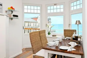Image of Exklusives Maisonette-ferienapartment mit Drei Balkonen - nur 30 m zum Strand!