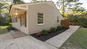 Image of 3 BR Nature Escape w\/ Large Yard + Home Office