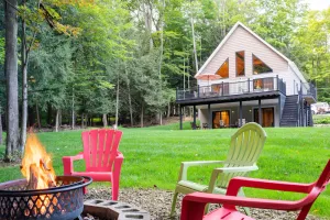 Image of Luxury Lakefront Oasis