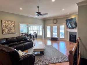 Image of Lovely Louisville home w\/pool! 3 bdrm & 3 bath
