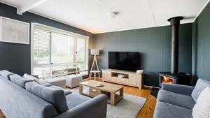 Image of Sunfish Pet Friendly 4 Mins Walk to Beach