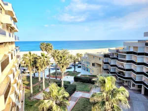 Image of Canet-en-Roussillon T3 - 4 pers, CLIM, WIFI, PARKING, Loggia, 3 étoiles - FR-1-794-139