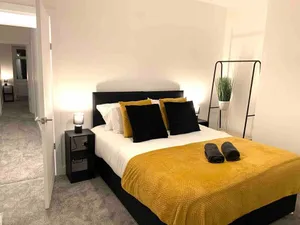 Image of The Hughenden Townhouse / Free Parking / Wifi