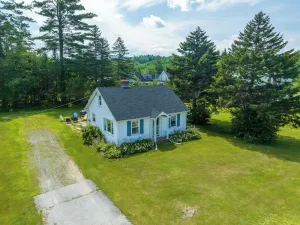 Image of So Close to Franconia Notch and all the Beauty it offers; Single Family Home!
