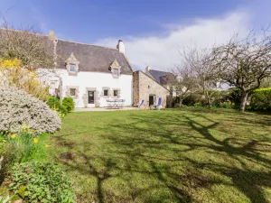 Image of Charming 3-Bed House with Garden near Guérande's Salt Marshes, Beaches & La Baule