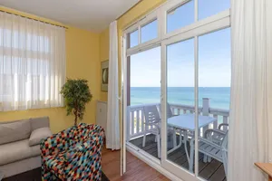 Image of Great top floor apartment on the beach with loggia and uniquely beautiful sea view! - Sea View
