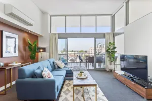 Image of Luxe Chic 3bd Apt City Skyline Views