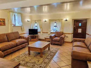 Image of An ideal base for a family holiday located within a 10-minute drive from Alton Towers.