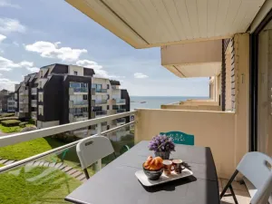 Image of Appartement, vue mer à 150m de la plage