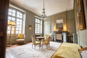 Image of L'Hotel de Panette, Un exceptionnel château en coeur de ville