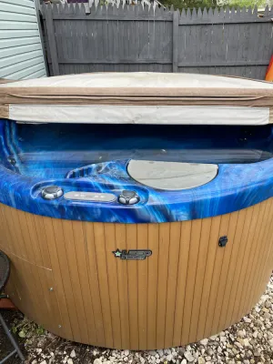 Image of Buckeye condo with hot tub and pool table
