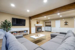 Image of 14003 Maebeth · ❂Mayflower Cottage❂ Ping Pong Table \/ Fiber Wifi!