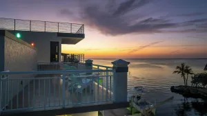 Image of Sunset House on the Bay