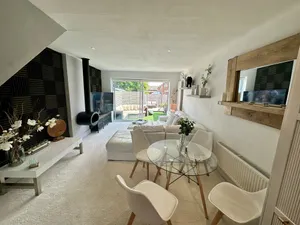 Image of Fantastic 2-Bed House with Parking - Hosted by Hutch Lifestyle