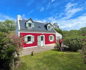 Image of House \/ Villa - Le Palais