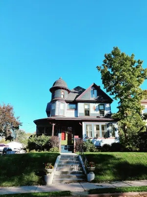 Image of Historical Victorian in Swede Hollow