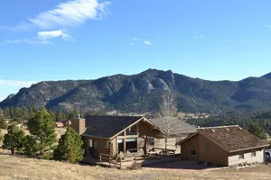 Image of Tonahutu - 2 bedroom home on 1+ acre