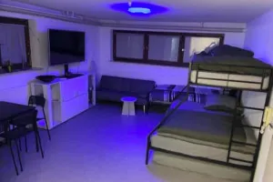 Image of Modern Urban Studio Apartment S-Bahn 27QM for 6 persons Mercedes-Benz