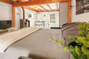Image of Pretty duplex with pool