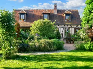 Image of Homerez - Charming House in Chéronvilliers with Garden
