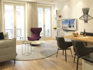 Image of \"East Cloud\" luxury apartment