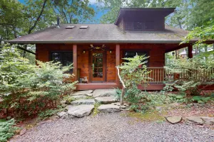 Image of Elkhorn Cabin