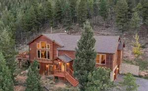 Image of BEST VIEWS! Mountain Retreat—Saltwater HotTub\/Firepit. Close to trails\/Red Rocks