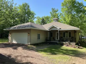 Image of Beachfront 3-bedroom vacation home steps to Lake Superior
