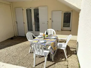 Image of Nice 2-room apartment 100m from the beach