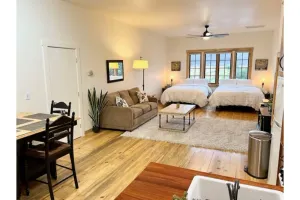 Image of Meyers Loft - Hot Spring - Farm