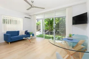 Image of Palm Villas in Port #4