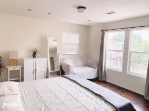 Image of Luxury room with Private bathroom  & free parking close to Downtown LA 豪华大套房市中心