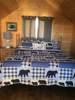 Image of One bedroom cabins located at the foothills of the Rocky Mountains