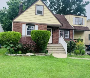 Image of Hackensack 4Beds\/2bath, Newly Renovated Home w parking\/backyard