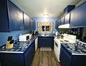 Image of Come enjoy a nice relaxing 3 bedroom home, 10 minutes from the Strip~