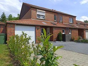 Image of Cottage on 2nd Days with 2nd Bedroom and garden