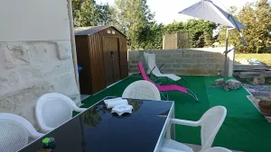 Image of The \"hut\": tourism and relaxation in the countryside