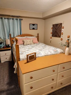 Image of Basement Apartment--Sleeps 6 *2 Bedrooms +Kitchen\/Laundry