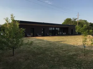 Image of Villa 260€ Per night 15 people.