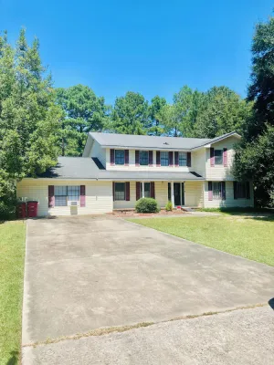 Image of Large Home with A Pool & Four Bedrooms