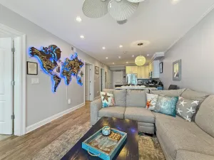 Image of Luxurious Penthouse, King beds. Dog & ADA Friendly