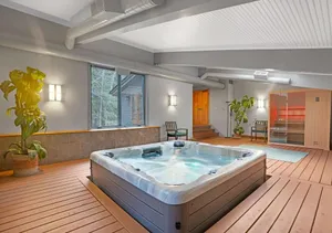 Image of Hot Tub & Sauna, Fireplace | Morgan Road Escape