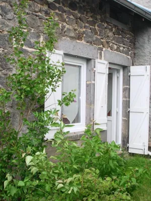 Image of House with garden in Volcanoes Park