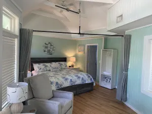Image of Studio Apt on Soundfront King Bed Huge Walkin Shower