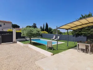 Image of Lovely modern and cosy house in Provence, between Avignon and Luberon