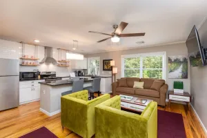 Image of 1BR Sparkling Clean Apartment, KING Bed