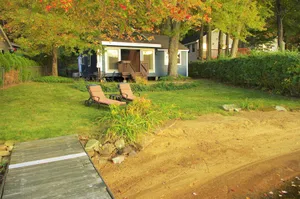 Image of Little Dipper Retreat Lakefront Cottage, Sunsets & Kayaks!